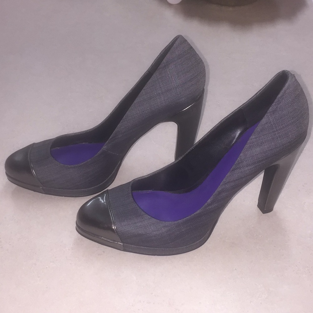 Nine West gray denim with pewter tip and heel sz 8
